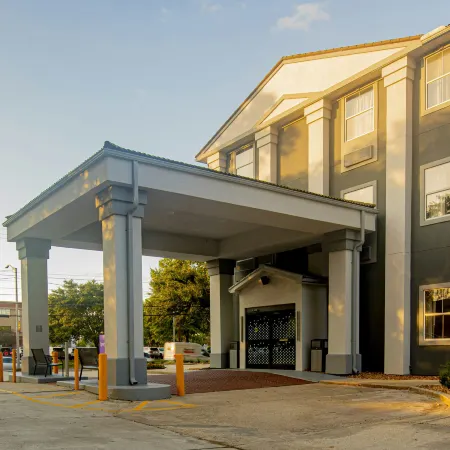 Spark by Hilton Lafayette South