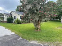 New! Lakefront Hideaway - Peaceful & Serene & Filled w Nature - 4-Star