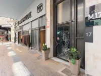 M17 スタジオ&スイーツ プシリ周辺のホテル