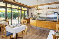 Parkhotel an der Therme - breakfast
