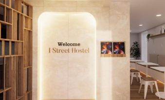 I Street Capsule Hostel