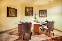Villas at Zermatt Resort - Condos - spa