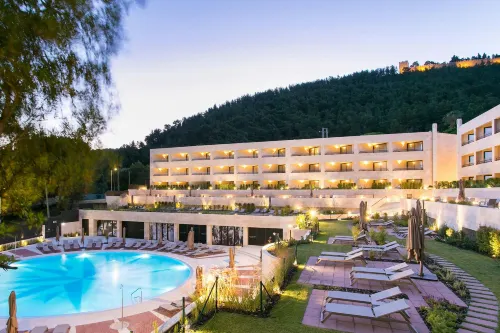 Four Points by Sheraton Sesimbra - Pool