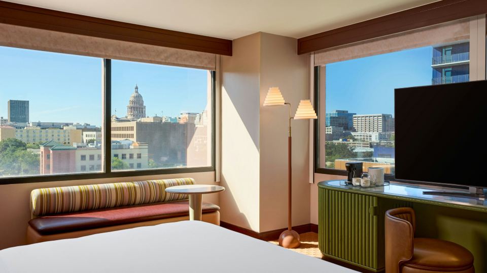 Renaissance Austin Downtown Hotel