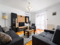 Spacious Apartment in Markoci - Bintang 2