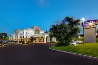 Hampton Inn & Suites Nacogdoches - 2-Star