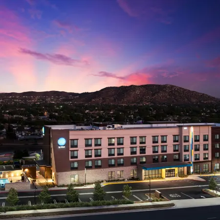 Tru by Hilton Norco Eastvale