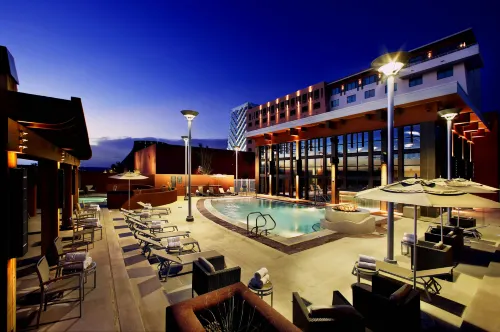 Isleta Resort & Casino - Pools