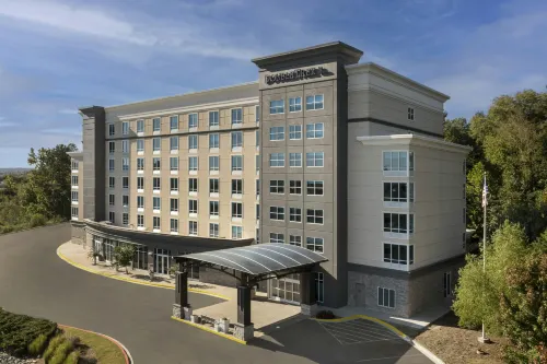 Doubletree by Hilton Chattanooga Hamilton Place - 4-Star