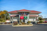 HomeTowne Studios Lancaster - 2-Star
