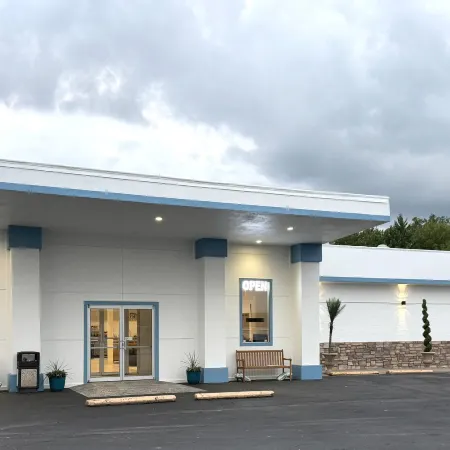 Baymont Inn & Suites Newton IA