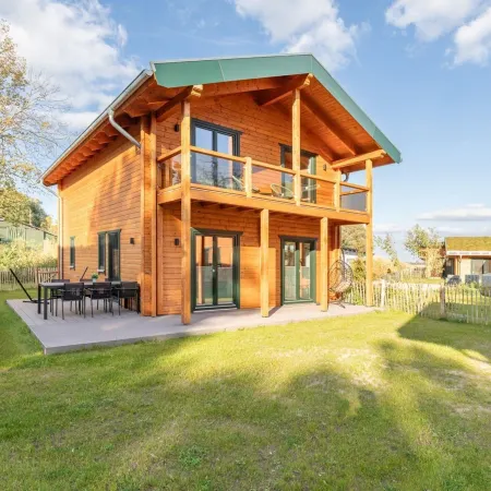 Familienferienhaus mit Sauna und Whirlpool