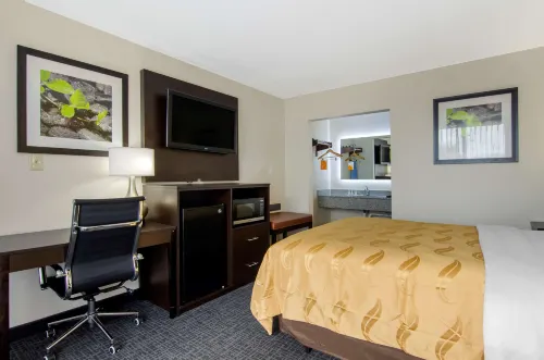 Quality Inn Verona - Staunton North Hotels in Verona