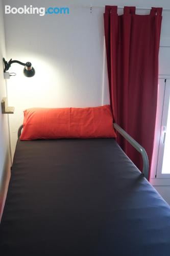 Single Bed in Female 4-Bed Dormitory Room Mana Mana Youth Hostel Photo