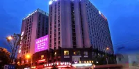 Q加·滿庭芳客棧（張家界火車站天門山店）