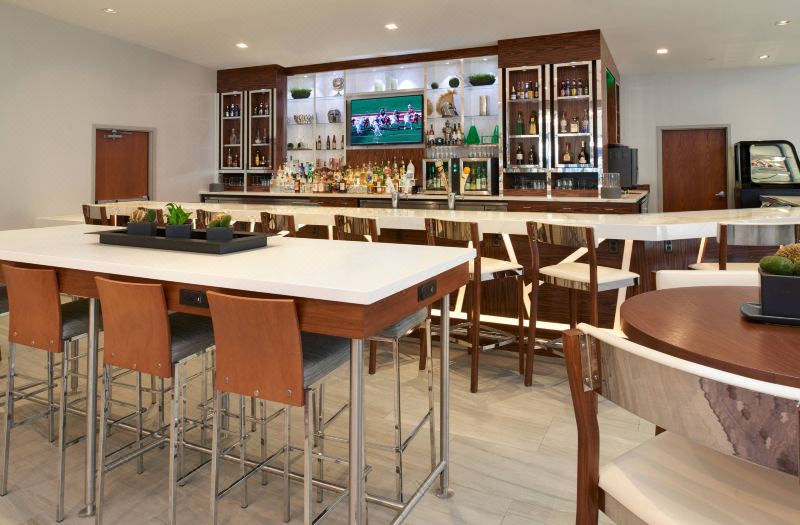 Marriott East Lansing at University Place photo 4