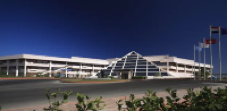 法老蔚藍度假村 鄰近古爾代蓋水族館的酒店