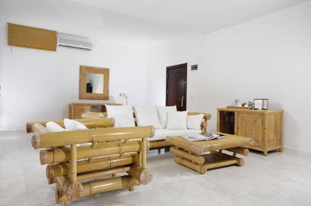 Sarpedor Boutique Hotel