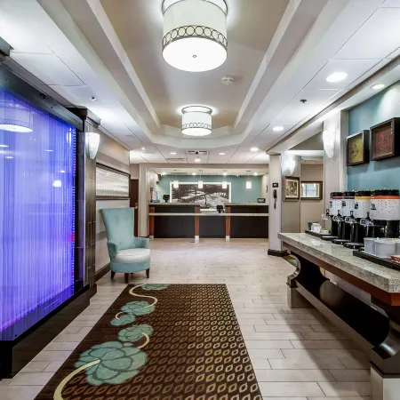 Hampton Inn Columbus-West