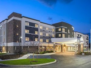 Courtyard Schenectady at Mohawk Harbor