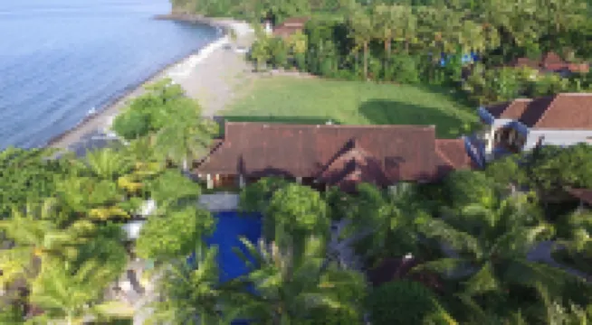 Arya Amed Beach Resort and Dive Center Hotels near Amed Buddha Diving