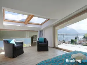 Bellagio Village- 4 Apartments by the Lake - Seasonal Warm Pool and Sauna