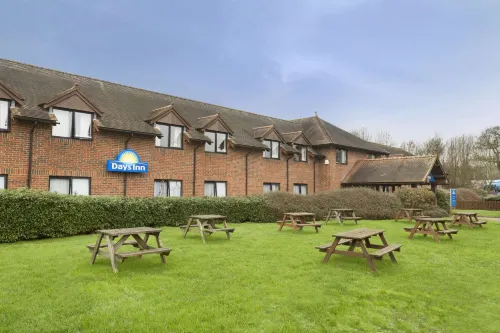 Days Inn by Wyndham Sevenoaks Clacket Lane Hotels in Westerham