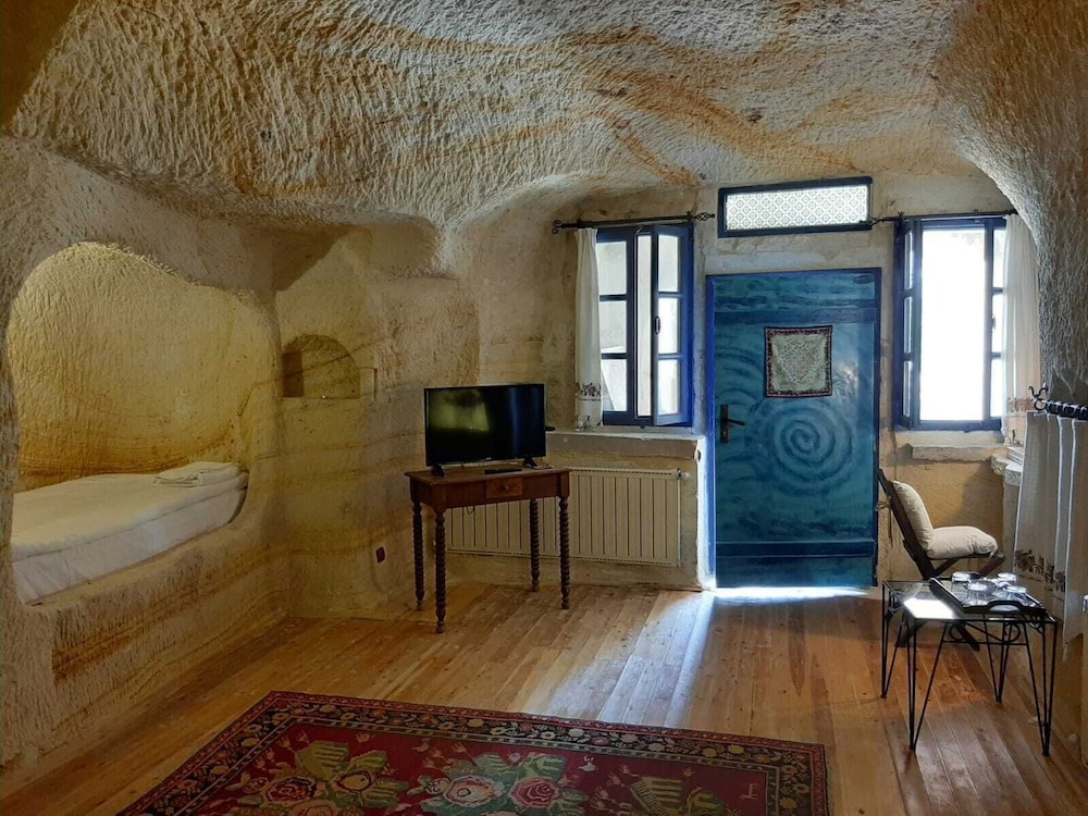 Elkep Evi Cave Hotel