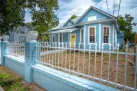 Remodeled Historic 2Br 1BA House Near Downtown