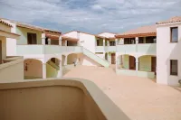 Résidence Baia Delle Mimose Hotels in Isola Rossa