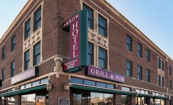 Arrow Hotel