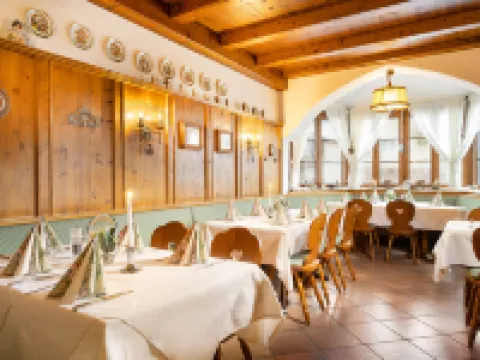 Hotel Neuwirt ハンベルクモースのホテル