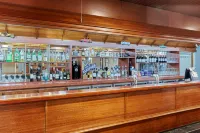 Best Western Plus Launceston - بار