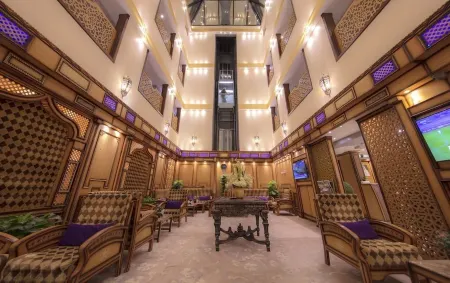 Levant Hotel Отели в г. Найран