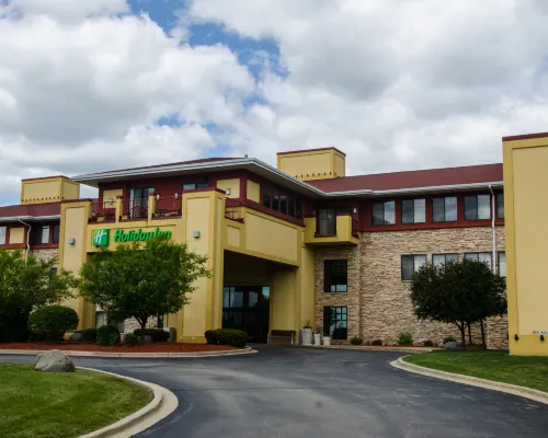 Holiday Inn PEWAUKEE-MILWAUKEE WEST by IHG Hotels in Pewaukee
