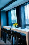 Renaissance Chicago O'Hare Suites Hotel - bar