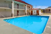 Red Roof Inn Fayetteville I-95 - Rooftop Pools
