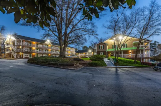 亞特蘭大東北-諾克羅斯市中心霍姆湯開放式公寓