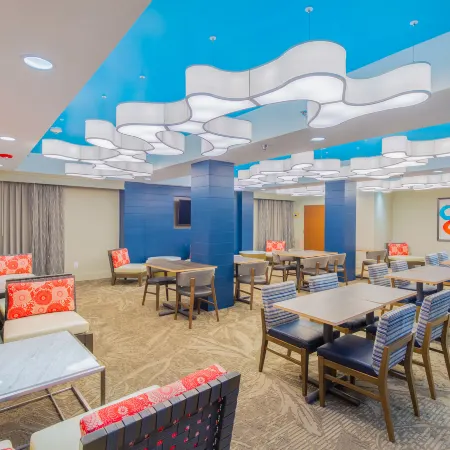Holiday Inn Express ORANGE BEACH-ON THE BEACH by IHG