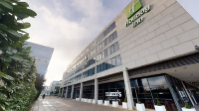 Holiday Inn MILTON KEYNES - CENTRAL by IHG Hotéis em 