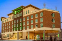 Holiday Inn & Suites Atlanta Perimeter - Dunwoody