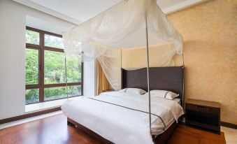 Yalong Bay Green Forest Resort Villa Apartment (Yalong Bay Road No.2)