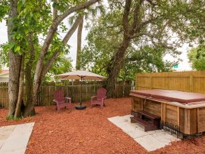 Pool Home in the Heart of Tampa