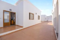Apartamentos Flor Tres Hotels near Cesar Manrique House Museum
