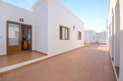 Apartamentos Flor Tres Hôtels à proximité de : Graciosa