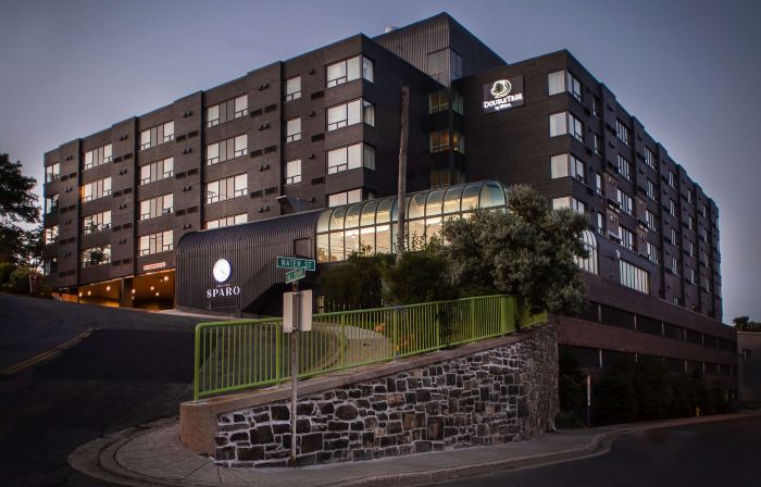 DoubleTree by Hilton St. John's Harbourview
