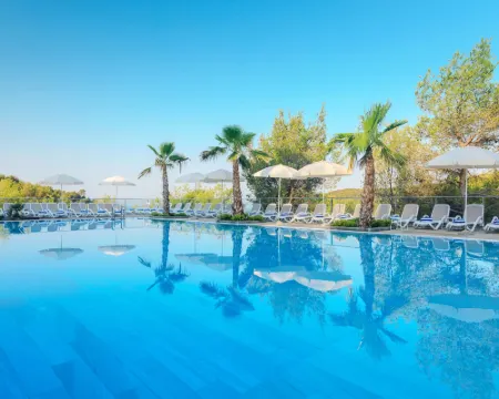 Gava Waterman Milna Resort – All Inclusive Hotels in Milna