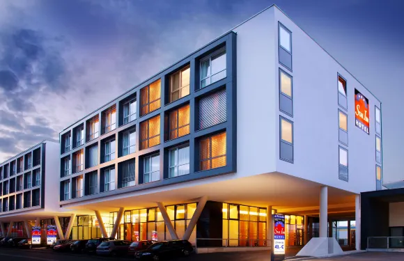 薩爾茨堡機場萊昂納多酒店