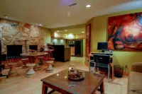 Contemporary Home B&B - Bed and Breakfasts