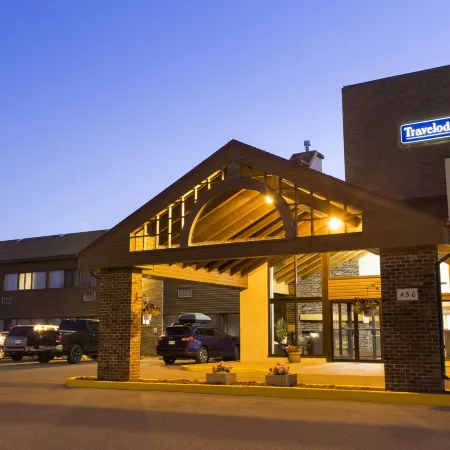 Travelodge by Wyndham Thunder Bay
